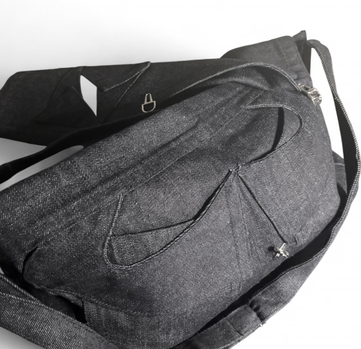 ''Sentinel'' Messenger Bag